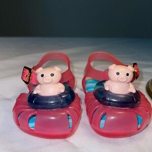 Mini Melissa super funny swimming pig jelly shoes!  Pink, size 5, never worn